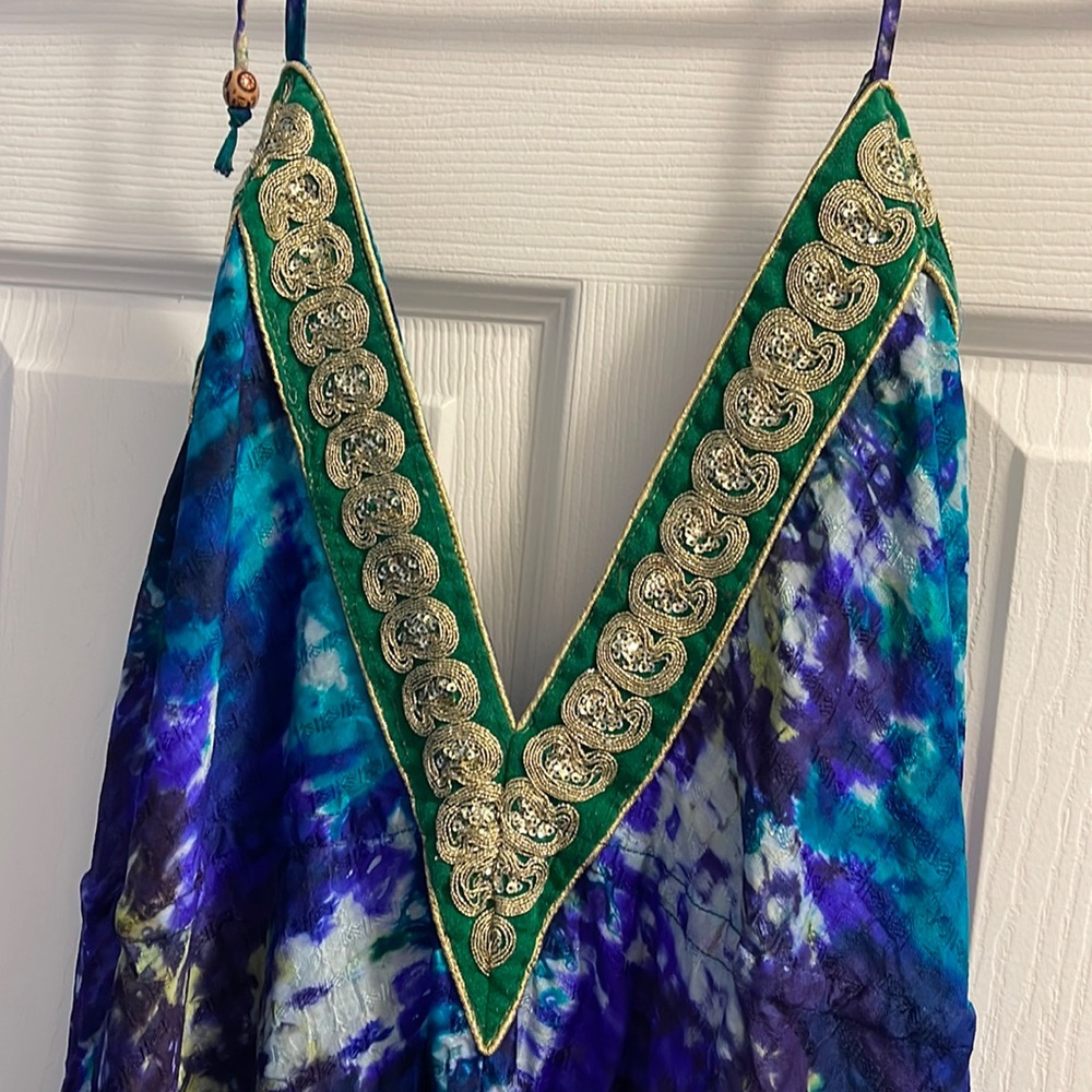 Maxi Dress with assymetrical hem and adjustable low back